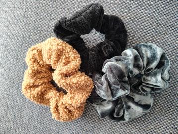Scrunchies  beschikbaar voor biedingen