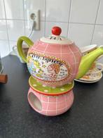 Blond thee pot met 2 kop en schotels, Ophalen of Verzenden, Zo goed als nieuw