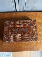 Prachtige ingelegde houten doos m fijn houtsnijwerk, Ophalen of Verzenden