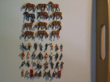 Scenery voor modelspoorbaan H0 - Paarden en figuurtjes beschikbaar voor biedingen