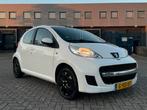Peugeot 107 1.0 12V XR 5DR 2009 Wit | NIEUWE APK!, Auto's, Voorwielaandrijving, Zwart, 4 cilinders, 4 stoelen