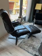 Lederen fauteuil draaibaar met hocker (Model Capri), Modern, Leer, Zo goed als nieuw, Eén