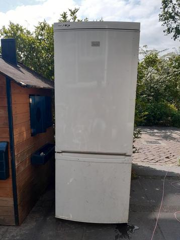 Koelkast (defect) beschikbaar voor biedingen