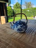 Vintage Theepot met Blauw Bloemmotief, Gebruikt, Keramiek, Overige typen, Ophalen of Verzenden