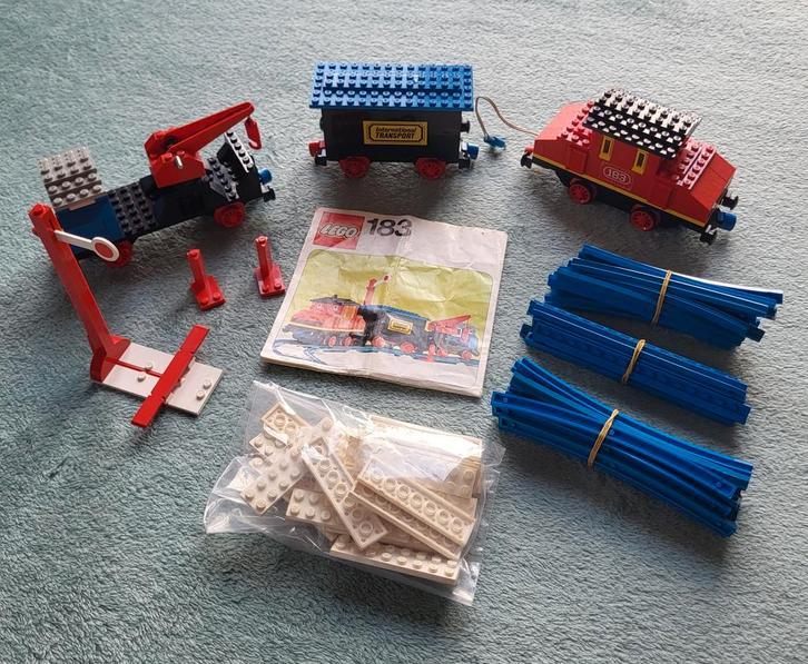 Lego trein 4,5 Volt rails (set 183) locomotief & wagonnetjes, Kinderen en Baby's, Speelgoed | Duplo en Lego, Gebruikt, Lego, Complete set
