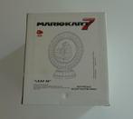Club Nintendo - Mario Kart 7 - Leaf M Trophy - Nieuw in Doos, Ophalen, Racen en Vliegen, Nieuw, 3 spelers of meer