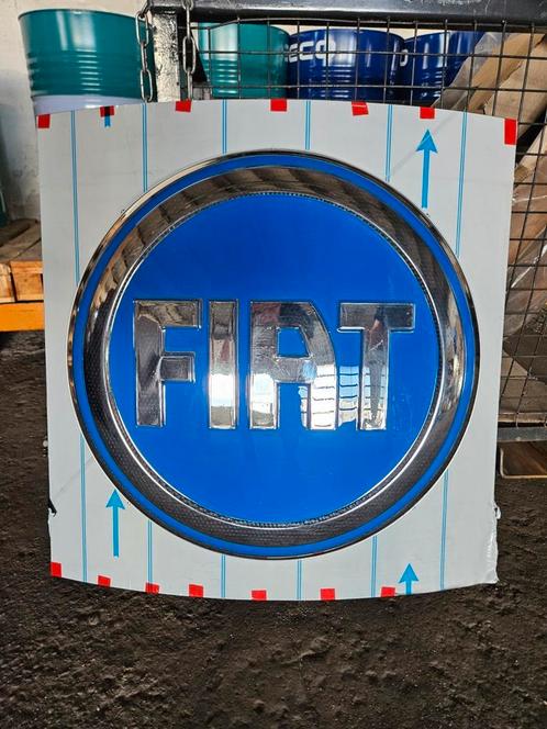Fiat lichtbak reclame. Nieuw!, Verzamelen, Merken en Reclamevoorwerpen, Nieuw, Lichtbak of (neon) lamp, Ophalen of Verzenden