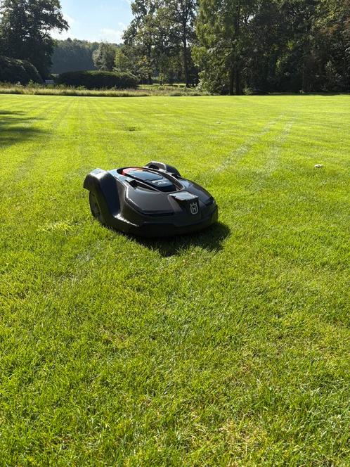 Husqvarna Automower 450X, Tuin en Terras, Robotmaaiers, Gebruikt, 20 tot 25 cm, Bestuurbaar via app, Ophalen