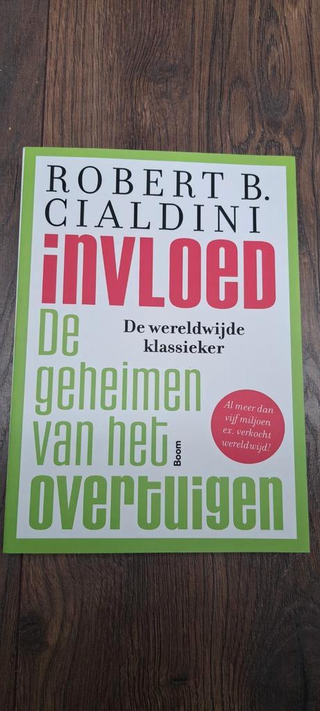 Robert B. Cialdini - Invloed, Boeken, Wetenschap, Zo goed als nieuw, Ophalen of Verzenden