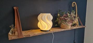 Unieke handgemaakte Brisa tafel sfeer lamp  beschikbaar voor biedingen