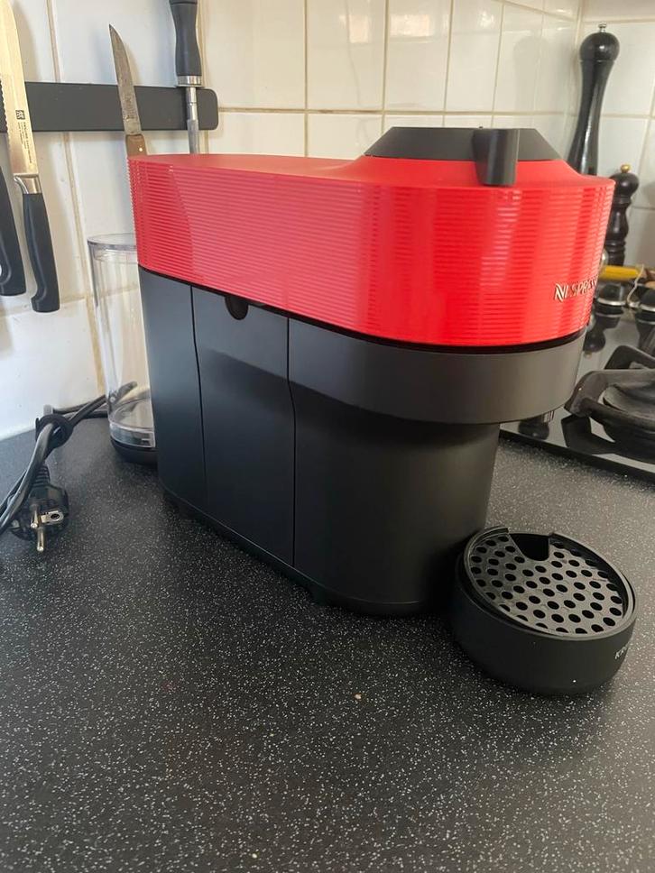 Krups Nespresso Vertuo Pop Rood, Witgoed en Apparatuur, Koffiezetapparaten, Gebruikt, Koffiepads en cups, Espresso apparaat, 1 kopje