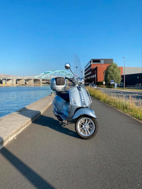 Vespa Primavera Touring 2023 B klasse, Fietsen en Brommers, Scooters | Vespa, Overige modellen, Ophalen of Verzenden