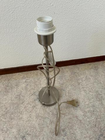 Moderne RVS tafellamp 38 cm hoog beschikbaar voor biedingen