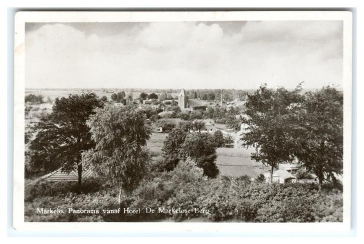Markelo, Panorama vanaf Hotel De Markelose Berg, Verzamelen, Ansichtkaarten | Nederland, Gelopen, Overijssel, 1940 tot 1960, Verzenden