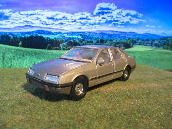 1:36 Ford Sierra Mk.1 - Corgi brons-metallic, Hobby en Vrije tijd, Modelauto's | 1:32, Nieuw, Auto, Overige merken, Ophalen of Verzenden