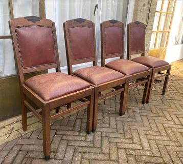 Amsterdamse School stoelen €60 voor set beschikbaar voor biedingen