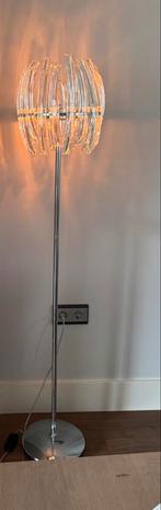 Prachtige staande lamp met dikke kristal staven, Huis en Inrichting, Lampen | Vloerlampen, Overige materialen, Zo goed als nieuw