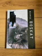 Noorse Boskat, Esther Verhoef-Verhallen, Ophalen of Verzenden, Zo goed als nieuw, Katten