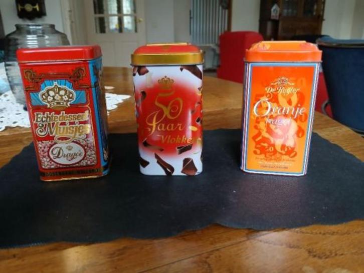 1 Blik Dragee  2 x De Ruijter muisjes en vlokken(adv.nr.311A, Verzamelen, Blikken, Zo goed als nieuw, Overige, Overige merken