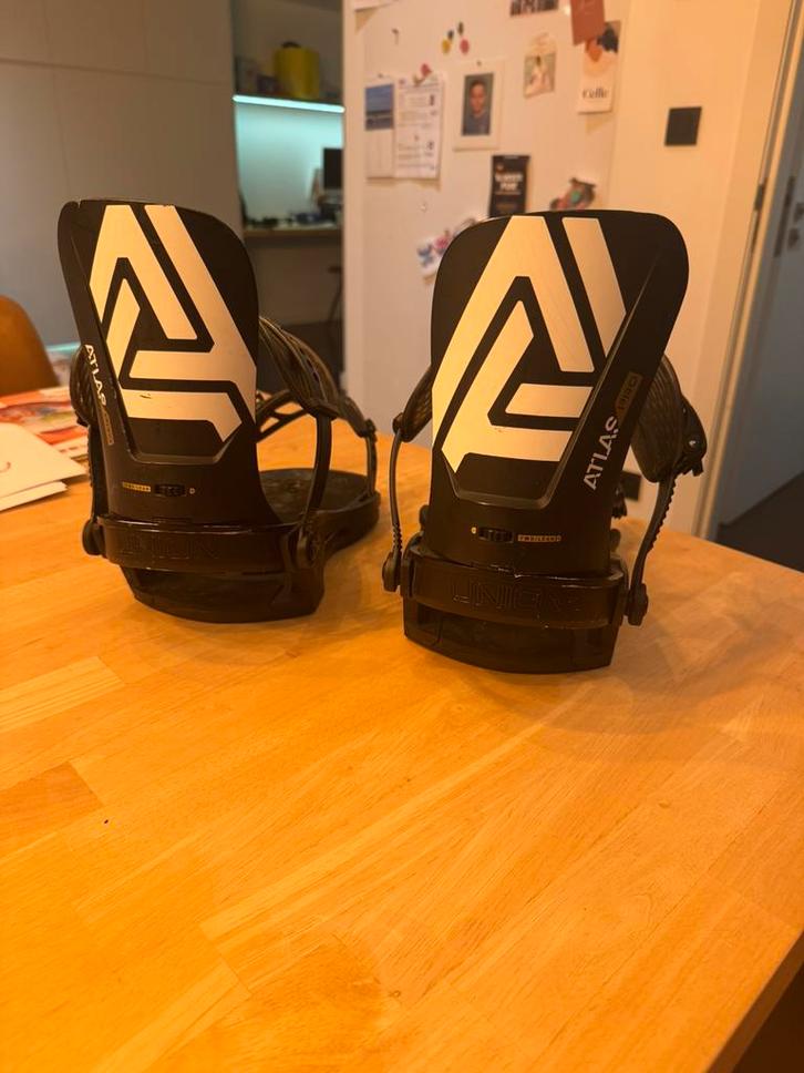 Union atlas pro 2023 zwart snowboard binding, Sport en Fitness, Snowboarden, Bindingen, Ophalen