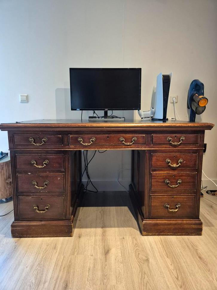 Mooi notaris bureau, Huis en Inrichting, Bureaus, Gebruikt, Ophalen