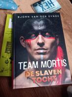 Bjorn van der einde team mortis de slaventocht, Boeken, Kinderboeken | Jeugd | 13 jaar en ouder, Ophalen of Verzenden, Zo goed als nieuw