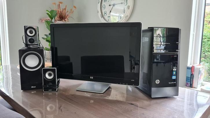 Complete HP computer met groot 25 inch scherm en boxen, Computers en Software, Desktop Pc's, Zo goed als nieuw, HDD, Met videokaart