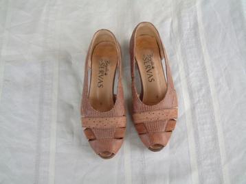 schoenen maat 4 Brigitte von Servas beschikbaar voor biedingen