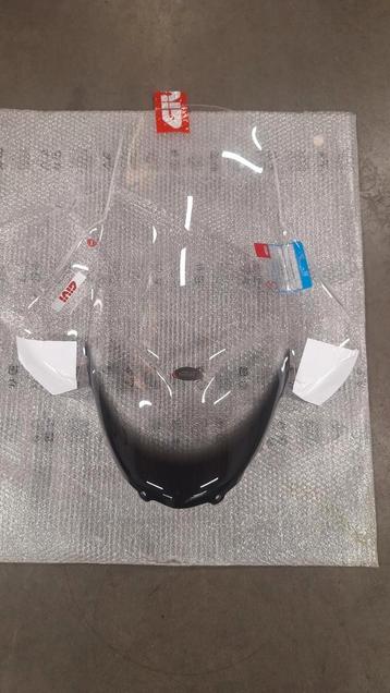 Windscherm Suzuki Burgman 400 2006 tm 2016 Givi beschikbaar voor biedingen