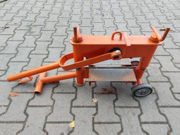 Stenenknipper 330mm beschikbaar voor biedingen
