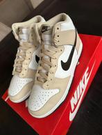 Nike Dunk High White Velvet Brown Sanddrift, Ophalen of Verzenden, Nieuw, Sneakers of Gympen