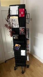 Folderrek / Kaartenrek / Foldercaroussel, Ophalen