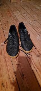 Zaalvoetbalschoenen maat 40, Ophalen of Verzenden, Zo goed als nieuw, IMVISO, Sportschoenen