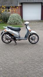 Yasuni r Piaggio, Fietsen en Brommers, Snorfietsen en Snorscooters, Ophalen, Zo goed als nieuw, Piaggio