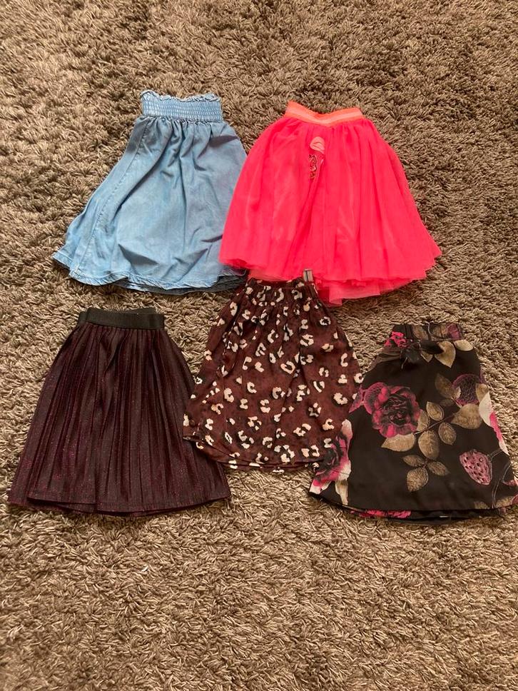 Rokjes en setjes maat 146-152, Kinderen en Baby's, Kinderkleding | Maat 146, Gebruikt, Meisje, Jurk of Rok, Ophalen of Verzenden
