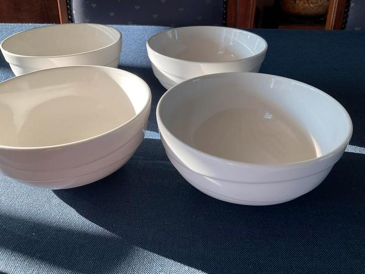 Jamie Oliver waves schaaltjes 13.0 /roomwit, Huis en Inrichting, Keuken | Servies, Zo goed als nieuw, Schaal of Schalen, Overige stijlen