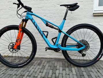 Canyon LUX MVDP limited edition (maat L) beschikbaar voor biedingen