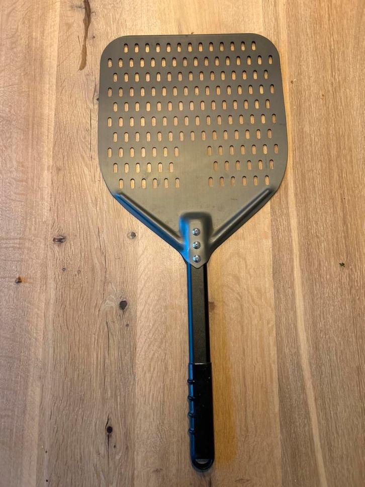 Pizza schep aluminium, geperforeerd, Tuin en Terras, Pizzaovens, Zo goed als nieuw, Ophalen of Verzenden