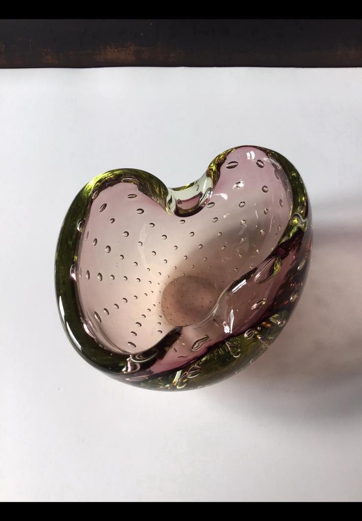 Oud, glazen (as) bakje v. spijkerglas. Paars + soort groenig, Antiek en Kunst, Antiek | Glas en Kristal, Ophalen of Verzenden