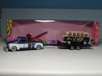 Cararama 1/43, 1950 Chevy + 1954 VW Samba op trailer, Ophalen of Verzenden, Zo goed als nieuw, Auto, Overige merken