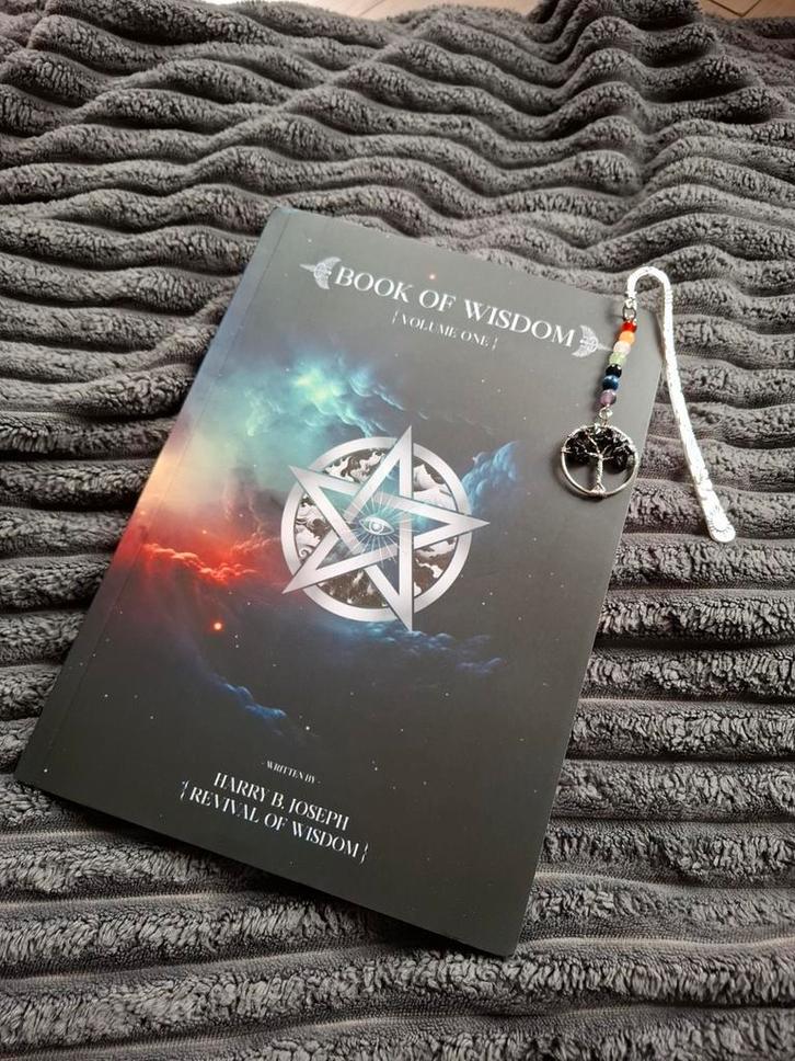 Book of Wisdom + Chakra Edelsteen Boekenlegger, Boeken, Esoterie en Spiritualiteit, Ophalen of Verzenden