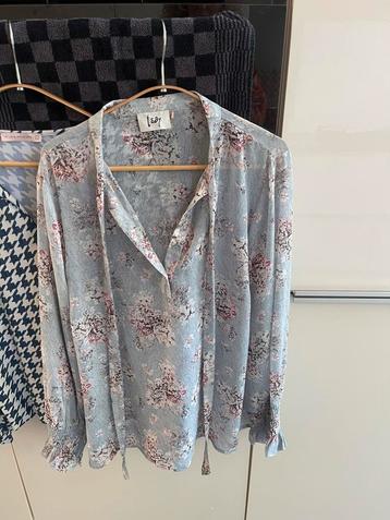 Isay blouse maat L - zo goed als nieuw  beschikbaar voor biedingen