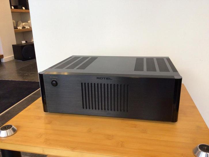 ROTEL RB 1552 MK2  nieuwstaat met garantie, Audio, Tv en Foto, Versterkers en Receivers, Zo goed als nieuw, 120 watt of meer, Overige merken