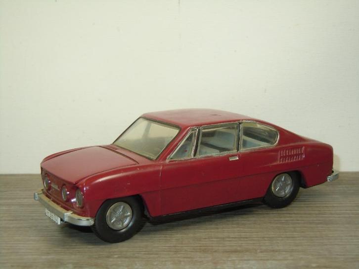 Skoda 110R Coupe - VEB Plasticart 1:30, Hobby en Vrije tijd, Modelauto's | 1:32, Gebruikt, Auto, Overige merken, Verzenden