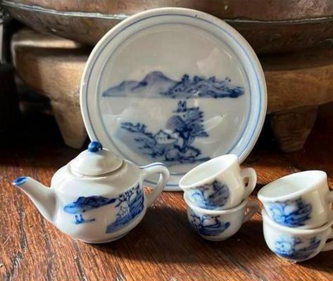 Miniatuur serviesje chinese voorstelling, Ophalen of Verzenden