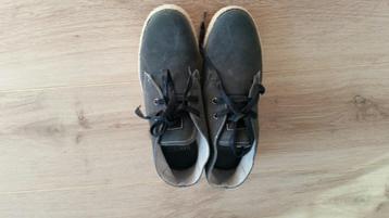 Blauwe schoenen maat (40) beschikbaar voor biedingen