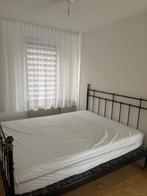 zwart   Met goud metaal bed, Huis en Inrichting, Slaapkamer | Bedden, Zwart, Tweepersoons, Ophalen of Verzenden, Zo goed als nieuw