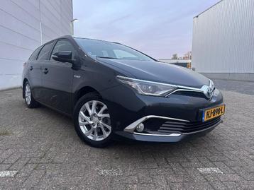 Toyota Auris 1.8 Hybrid Touring Sports Lease Pro Leer|Pano beschikbaar voor biedingen