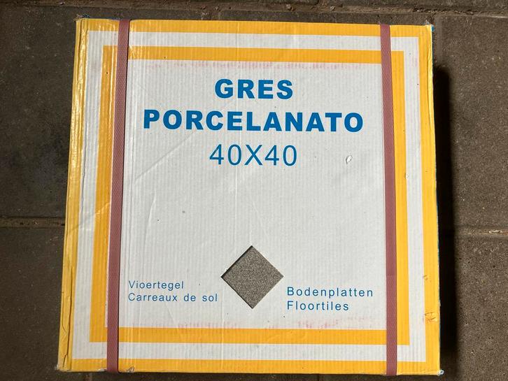 Nieuwe doos keramische vloertegels 40x40 antraciet, Doe-het-zelf en Verbouw, Tegels, Nieuw, Vloertegels, Keramiek, 40 tot 60 cm