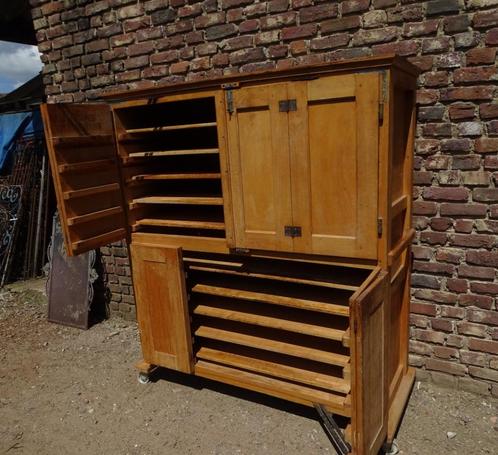 oude reiskast uit bakkerij bakkerskast kast winkelkast, Antiek en Kunst, Curiosa en Brocante, Ophalen